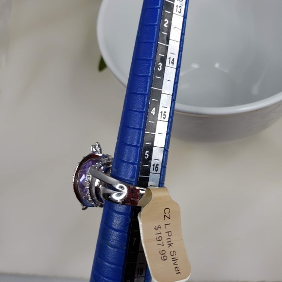 .925 Silver Ring - Picture 6 of 8